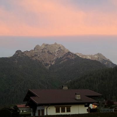 97984154 3050097968391481 6756741231788687360 N